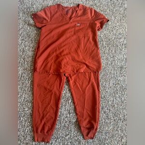 Figs Women’s Technical Collection Terracotta Discontinued Color Scrub Set Large